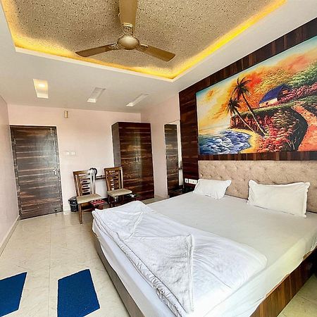 Shree Ganesh Hotel Пурі Екстер'єр фото
